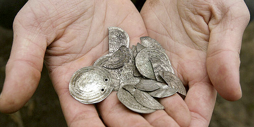 اكتشاف «أكبر كنز روماني» من الفضة عمره أكثر من 1950 سنة 
