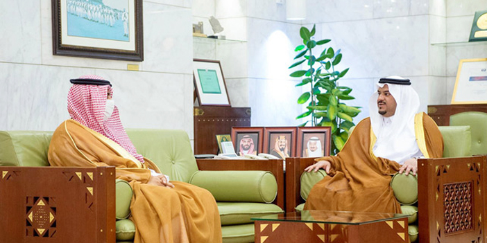 أمير منطقة الرياض بالنيابة استقبل رئيس جامعة المجمعة 
