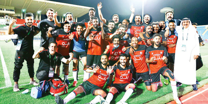  فرحة لاعبي وإدارة الرائد بالانتصار الكبير