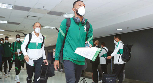  جانب من وصول بعثة الأخضر إلى سيدني