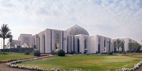 يلتقي سمو أمير المنطقة 