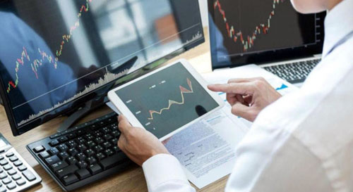 التحذير من إعلانات الربح السريع والاستثمار غير المرخص 