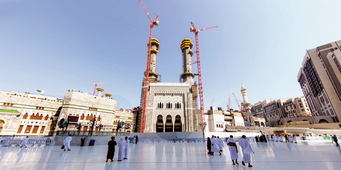  جانب من اكتمال الأعمال الإنشائية لمنارات المسجد الحرام