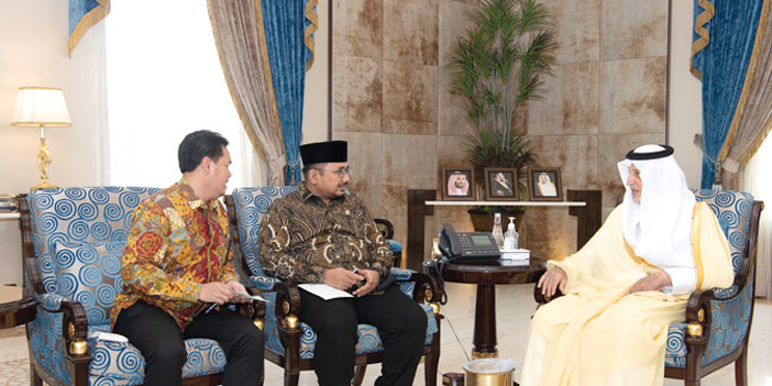  جانب من استقبال سموه لوزير الشؤون الدينية الإندونيسي