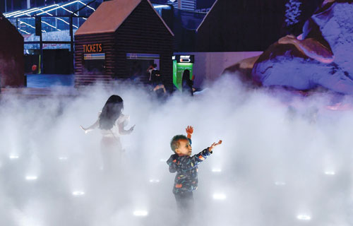 «موسم الرياض» يجتذب الزوار 