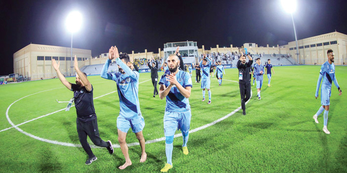  فرحة لاعبي الباطن