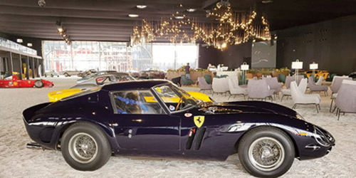 سيارة فيراري كلاسيكية بـ(400) مليون ريال 