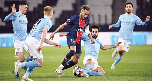 بحثاً عن صدارة المجموعة 