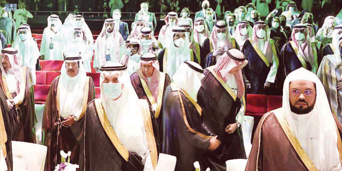 سمو الأمير سعود بن نايف أمير المنطقة الشرقية لدى وصوله إلى مبنى (إثراء) حيث أقيم الحفل