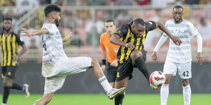  من مباراة الاتحاد والطائي