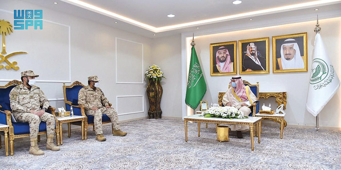  أمير نجران خلال استقباله اللواء ركن الشلوي