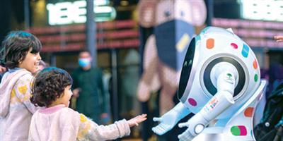 15 روبوتاً تتحدث اللهجة «العامية» في البوليفارد 