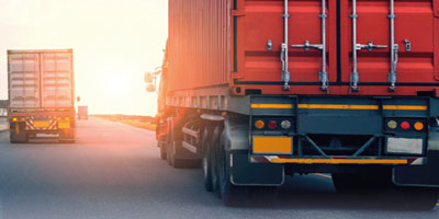 آلية ضبط عمليات النقل بالشاحنات القاصدة والعابرة لأراضي المملكة 