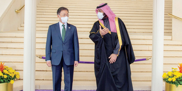  سمو ولي العهد في مقدمة مستقبلي الرئيس الكوري لدى وصوله الرياض