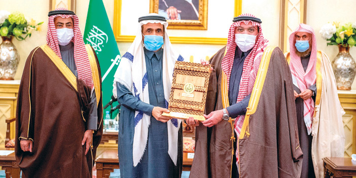 أمير منطقة القصيم يؤكِّد اهتمام أبناء المنطقة بالزراعة تكريس للمواطنة 