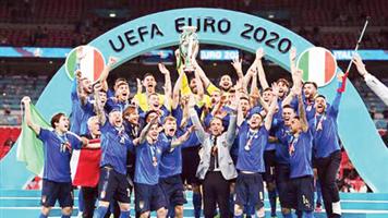 إيطاليا تقترح استضافة بطولة أوروبا 