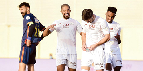  فييتو محتفلا بأول أهدافه مع الشباب