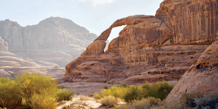 صحاري حسمي غرب تبوك تكتنز الكثير من جمال الطبيعة 