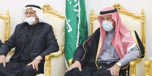  محافظ حوطة بني تميم ومدير جمعية إنسان