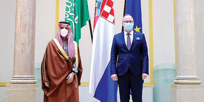  الأمير فيصل بن فرحان خلال جلسة المباحثات مع وزير خارجية كرواتيا