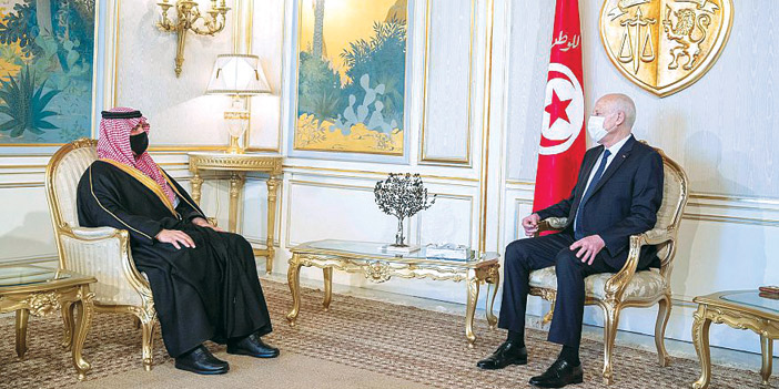  الرئيس التونسي خلال استقباله سمو وزير الداخلية