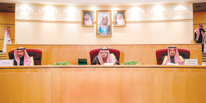  سموه مترئساً الاجتماع السنوي للمحافظين