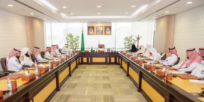  نائب الوزير يرأس الاجتماع