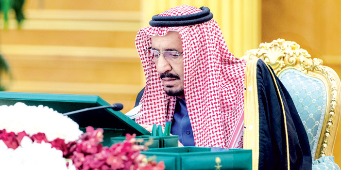  خادم الحرمين خلال ترؤسه جلسة مجلس الوزراء