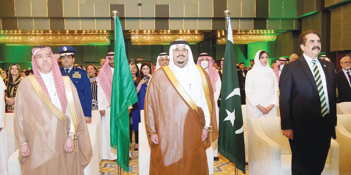نائب أمير منطقة الرياض يشرّف حفل سفارة باكستان 