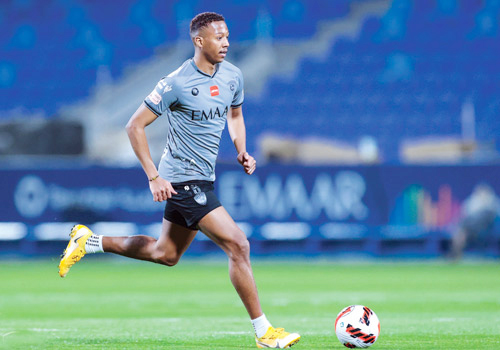  الدوسري بات قريباً من العودة