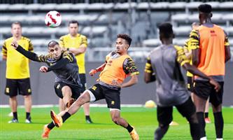 الاتحاد يستعد لمرحلة الحسم بـ(3) مباريات ودية وينتظر حجازي 