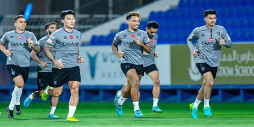 دياز ركز على النواحي الفنية.. والإدارة تحتفل بالعيد 