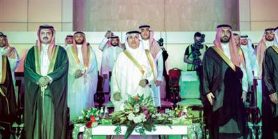 محافظة عنيزة بحضور حشد من الرجال والنساء والأطفال تزين أفراحها بحفل بهي وفقرات مميزة 