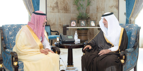  استقبال الأمير خالد الفيصل لمحافظ الطائف