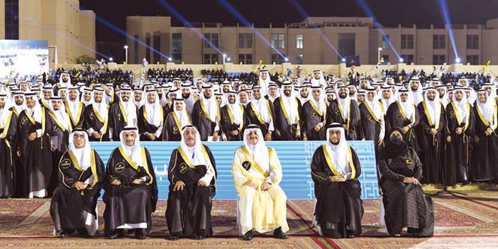 الأمير سعود بن نايف يزف 6514 خريجا وخريجة من جامعة الإمام عبد الرحمن بن فيصل 