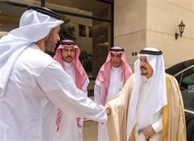 أمير منطقة الرياض يعزي في وفاة الشيخ خليفة بن زايد آل نهيان 