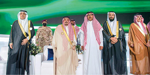 أمير منطقة الرياض رعى تخريج الدفعة الثالثة عشرة من طلاب جامعة الأمير سطام 