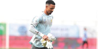 جراحة ناجحة لحارس النصر أمين بخاري في مدريد 