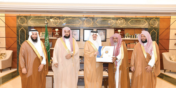  أمير المنطقة الشرقية يدشّن الحملة