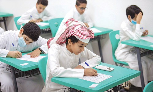 4.980.229 طالبًا وطالبة في مدارس التعليم العام والأهلي يؤدون اختبارات الفصل الدراسي الثالث