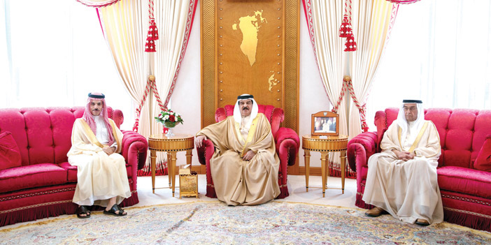  ملك البحرين خلال استقباله وزير الخارجية
