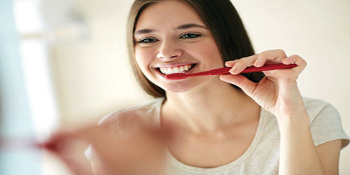 تنظيف الأسنان في وقت معين من اليوم عامل مهم لطول العمر 