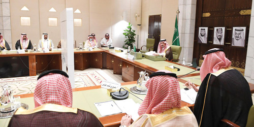  أمير منطقة الرياض خلال ترؤسه الاجتماع