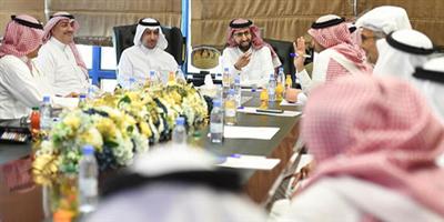 رئيس الهيئة العامة للغذاء والدواء يلتقي رجال الأعمال والمستثمرين في جدة 