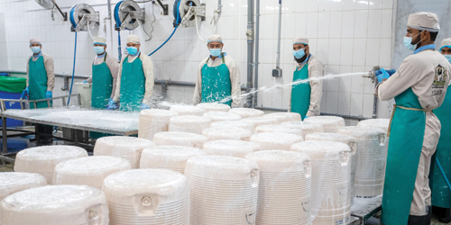 «شؤون الحرمين»: تجهيز 25 ألف حافظة لماء زمزم 