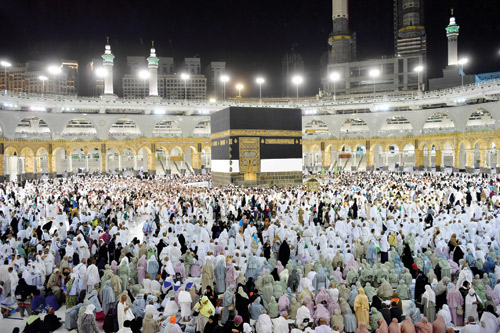 شؤون الحرمين تسخر إمكاناتها وجهودها لحجاج بيت الله الحرام    