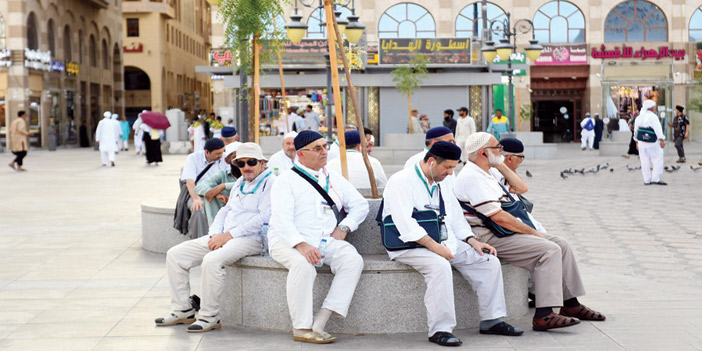 تهيئة الميادين والساحات العامة لراحة الحاج والزائر في المدينة 