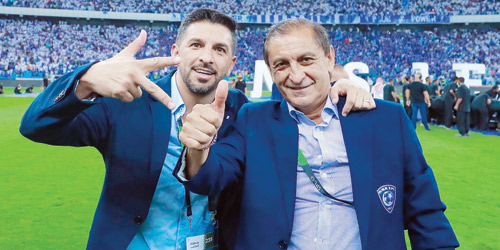  رامون دياز ومساعده الأول إيمانويل