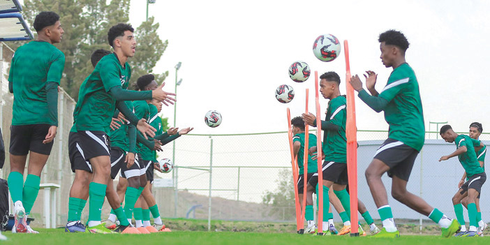  جانب من مران الأخضر الشاب