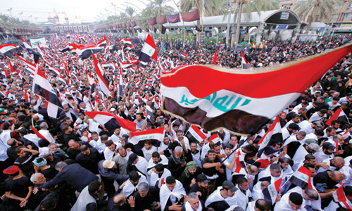 أنصار التيار الصدري يواصلون الاعتصام في البرلمان العراقي